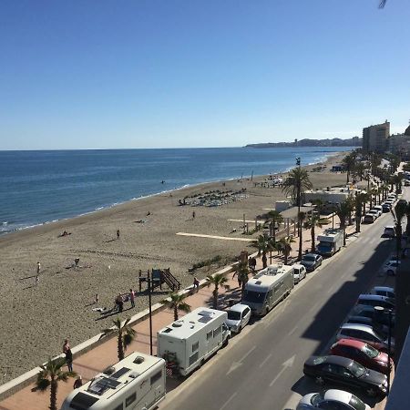 Beachfront, Two Bed- & Bathrooms, Private Parking Fuengirola Zewnętrze zdjęcie