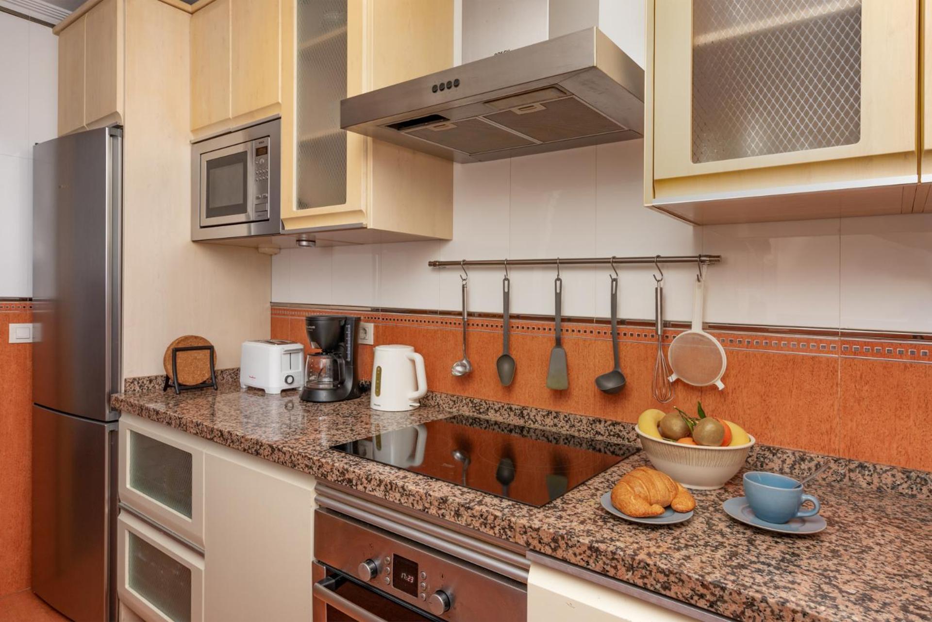 Beachfront, Two Bed- & Bathrooms, Private Parking Fuengirola Zewnętrze zdjęcie
