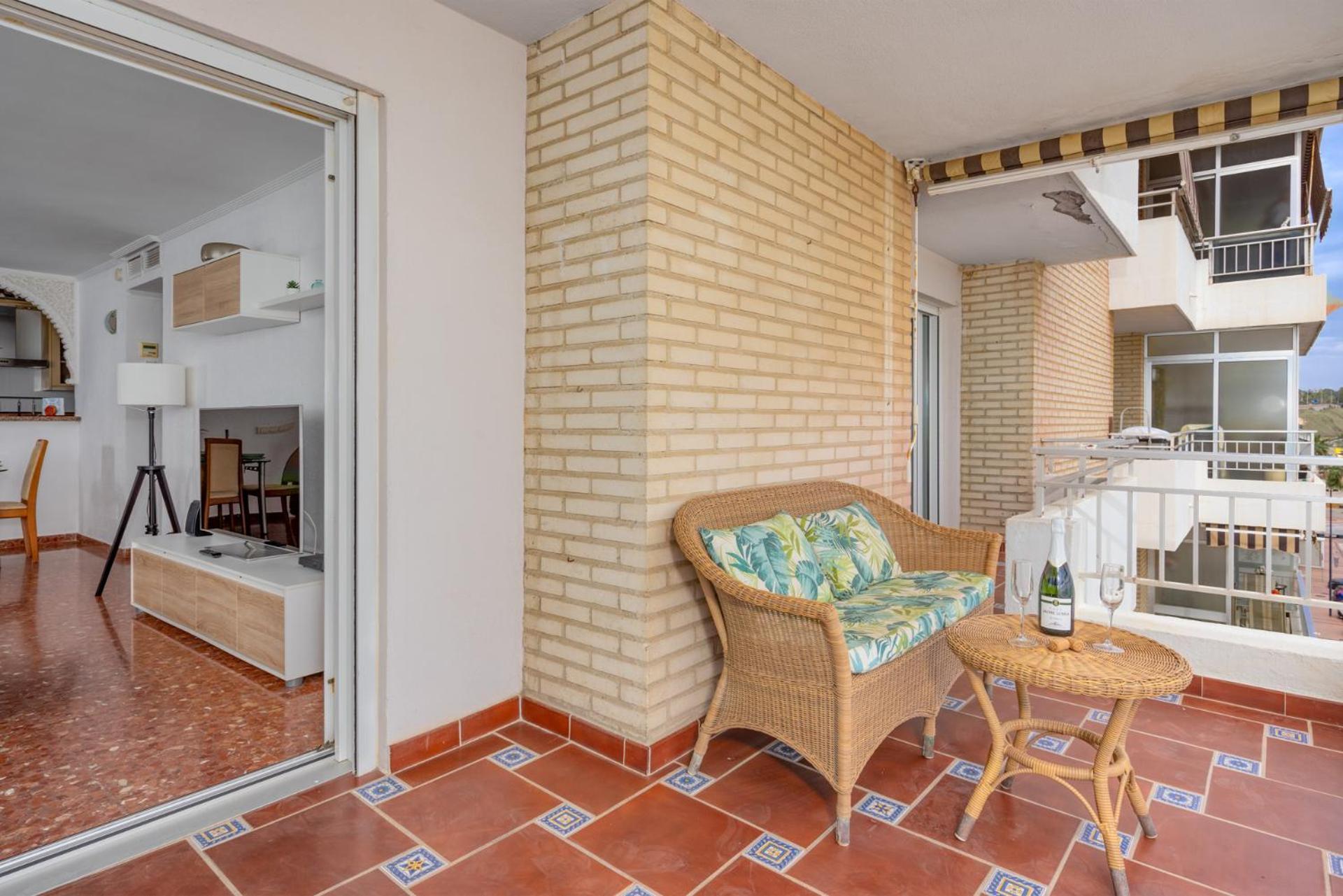Beachfront, Two Bed- & Bathrooms, Private Parking Fuengirola Zewnętrze zdjęcie