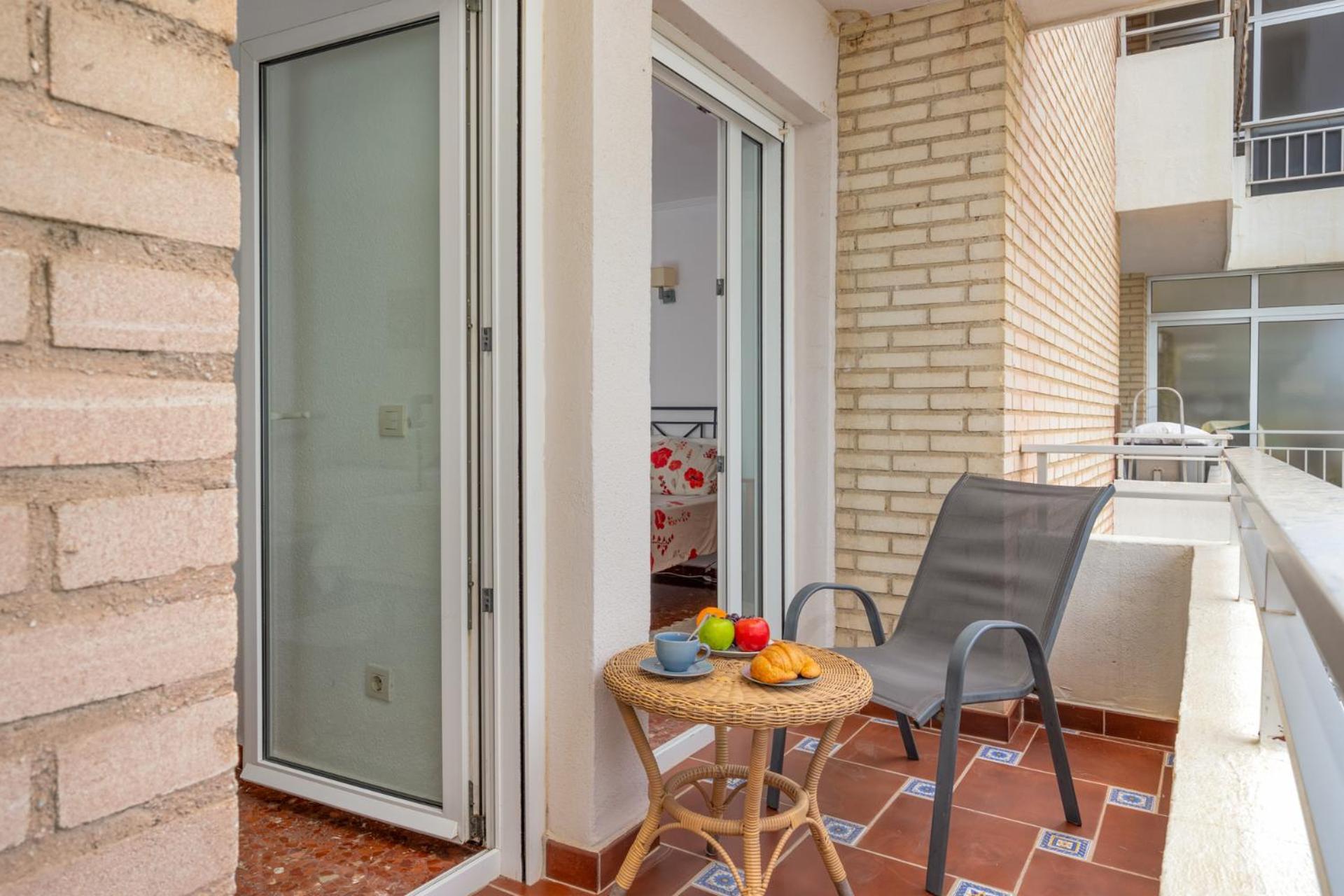 Beachfront, Two Bed- & Bathrooms, Private Parking Fuengirola Zewnętrze zdjęcie