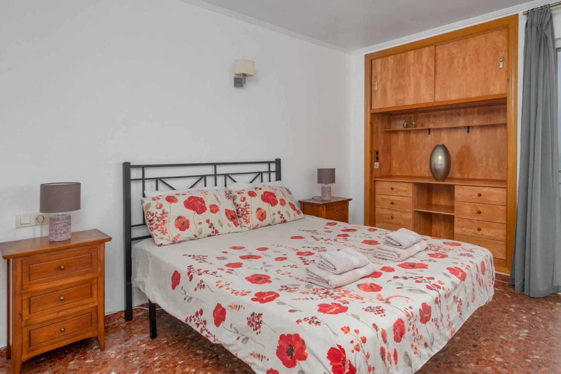 Beachfront, Two Bed- & Bathrooms, Private Parking Fuengirola Zewnętrze zdjęcie