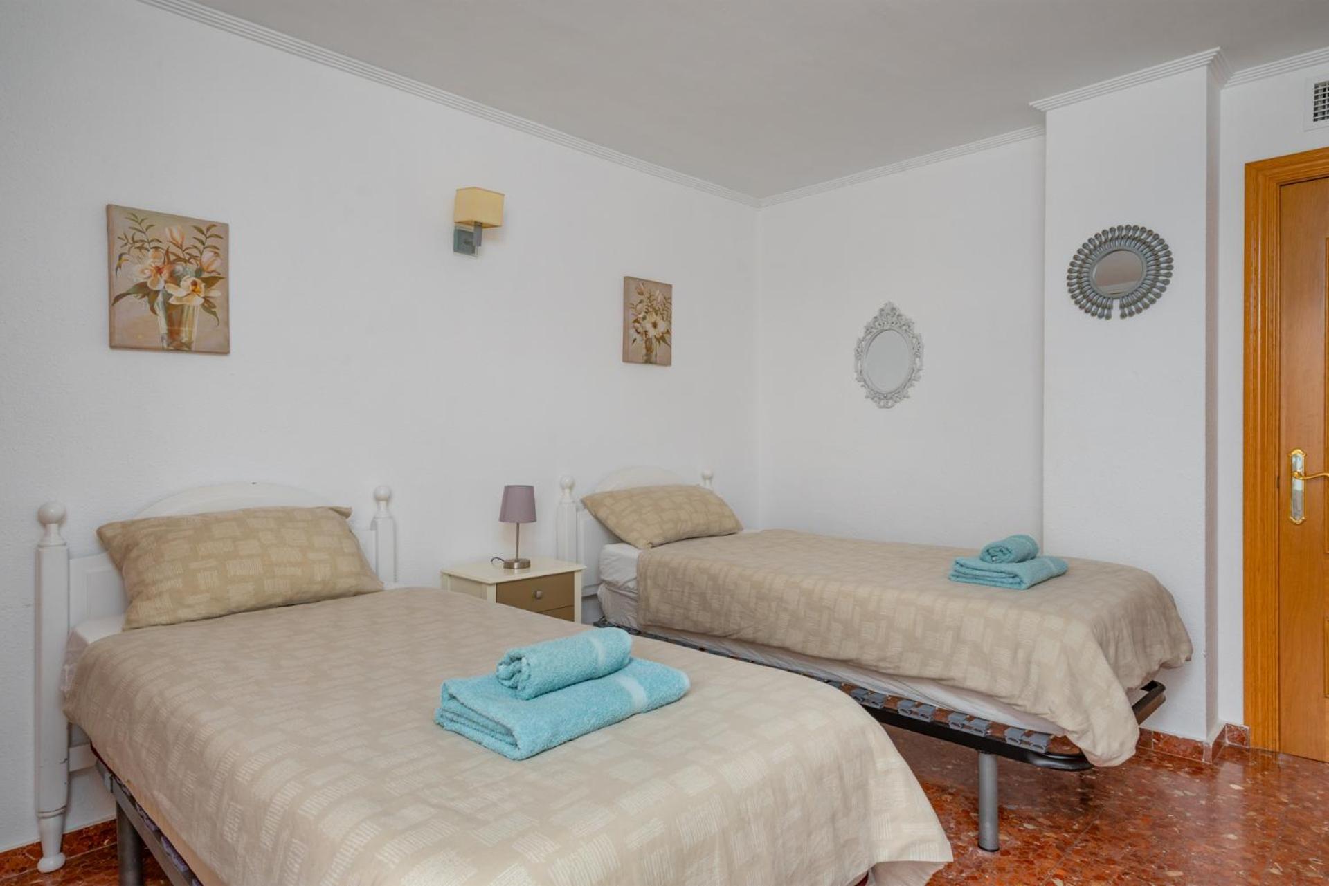 Beachfront, Two Bed- & Bathrooms, Private Parking Fuengirola Zewnętrze zdjęcie