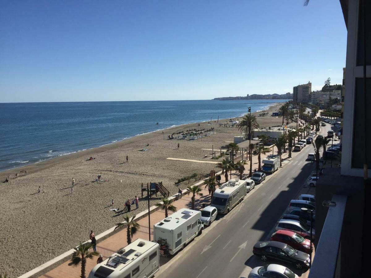 Beachfront, Two Bed- & Bathrooms, Private Parking Fuengirola Zewnętrze zdjęcie